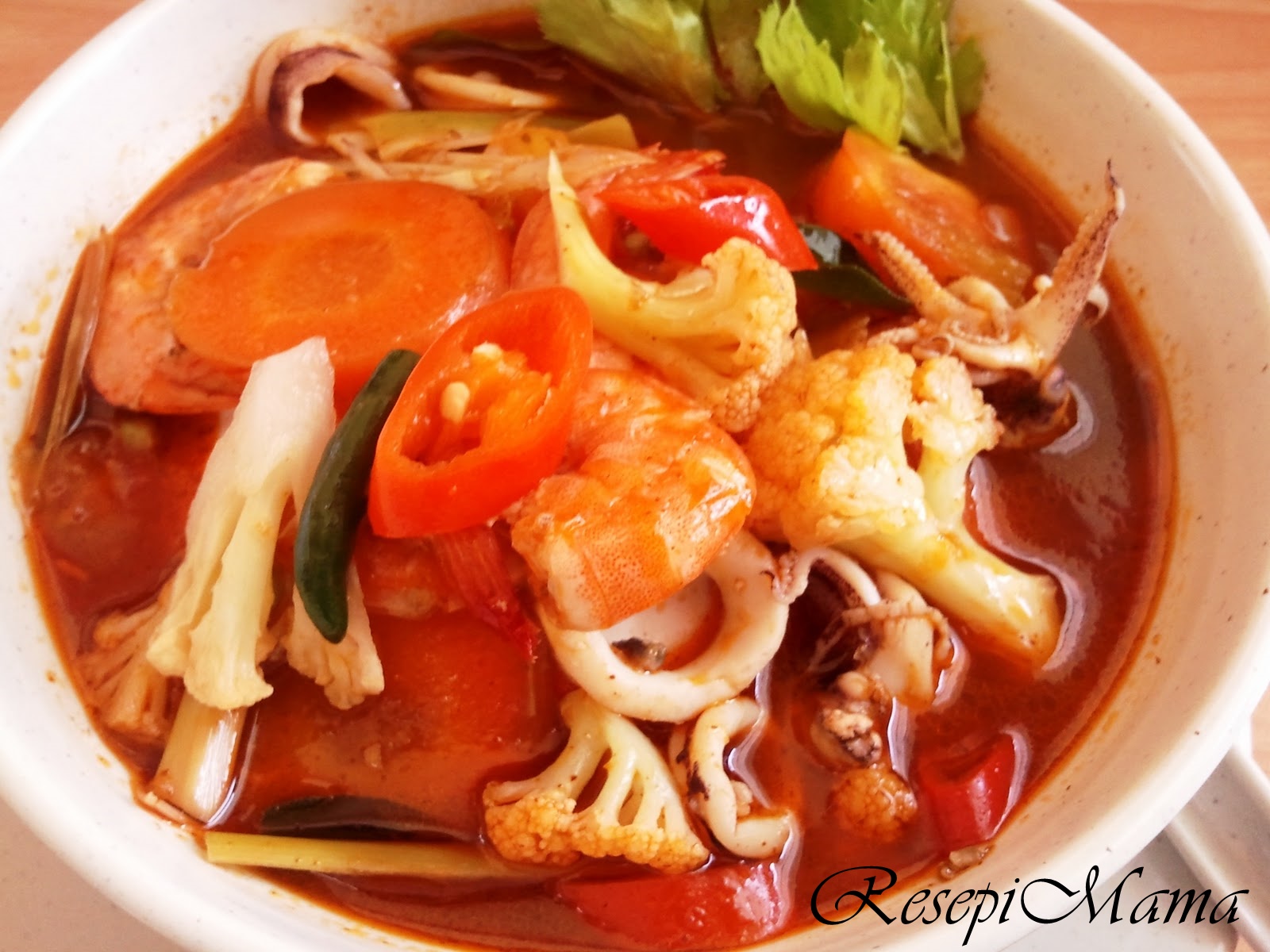 Tom-Yam-Merah-Pekat